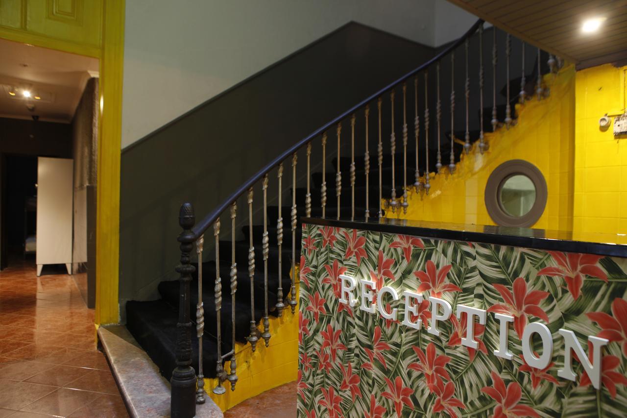 Hostel Avenida Lissabon Buitenkant foto